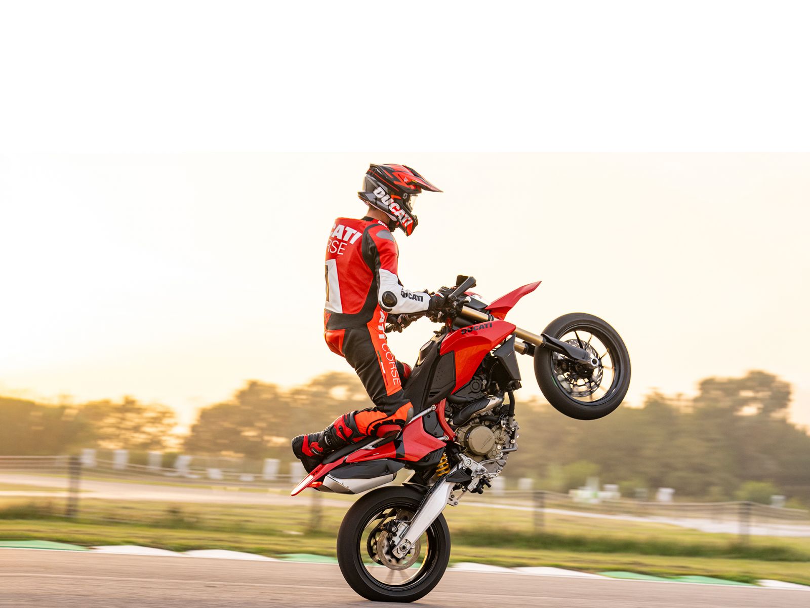 Мотоцикл DUCATI Hypermotard 698 Mono (RED) 2026